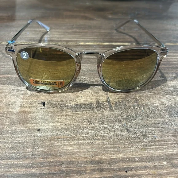 Sunglasses - Picture 4 of 4